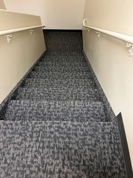 More Photos Of 65 E Wadsworth Park Dr, Draper Office For Lease