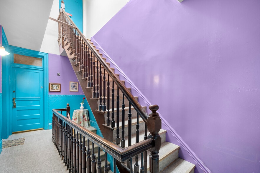 More Photos Of 3172 44th St, Astoria Multifamily For Sale