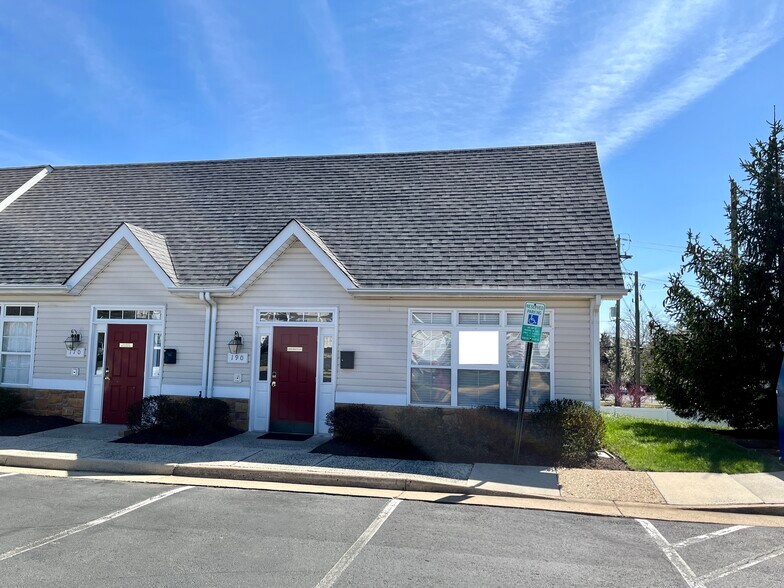 More Photos Of 20604 Gordon Park Sq, Ashburn Medical For Sale