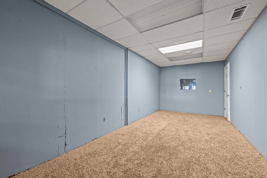 More Photos Of 220-222 S Scales St, Reidsville Storefront Retail Office For Sale