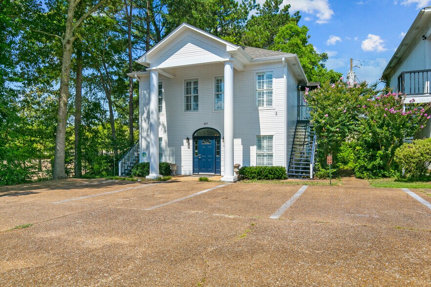 More Photos Of 407 Orchard Park, Ridgeland Office Residential For Sale