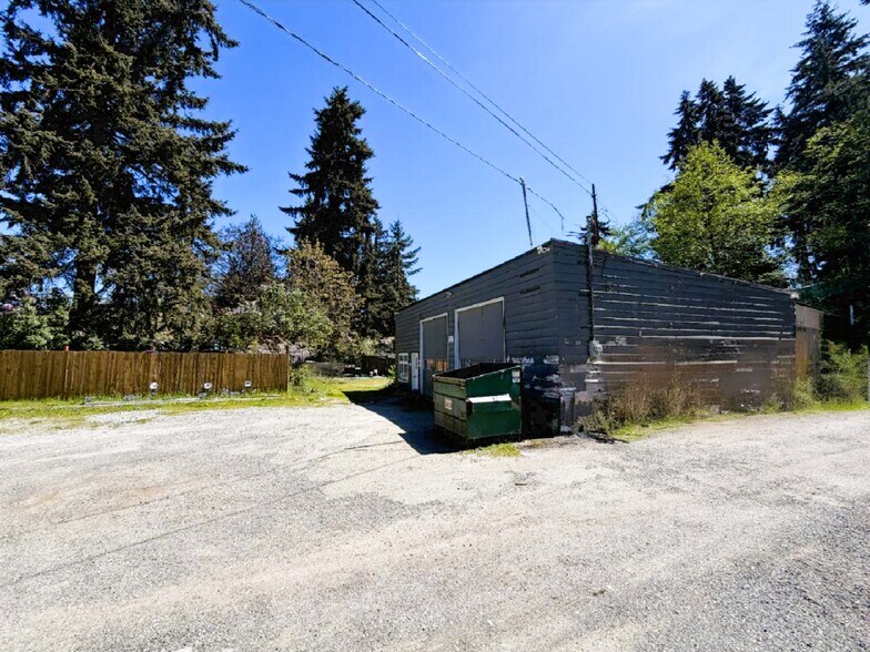 More Photos Of 1407 S 129th St, Burien Flex For Lease