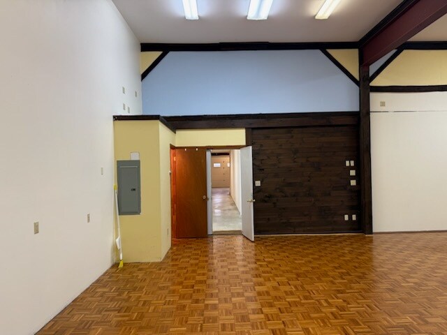 More Photos Of 131 Main St, Hatfield Loft Creative Space For Lease