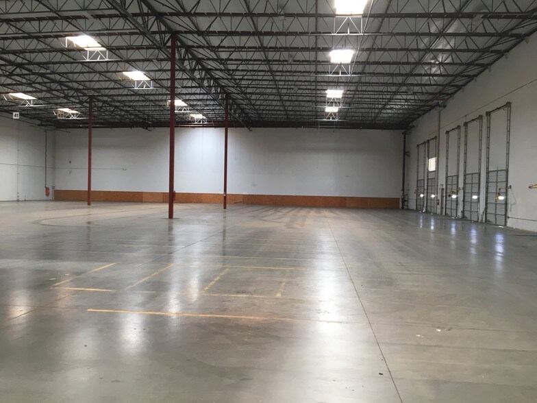 More Photos Of 9570 Santa Anita St, Rancho Cucamonga Warehouse For Lease