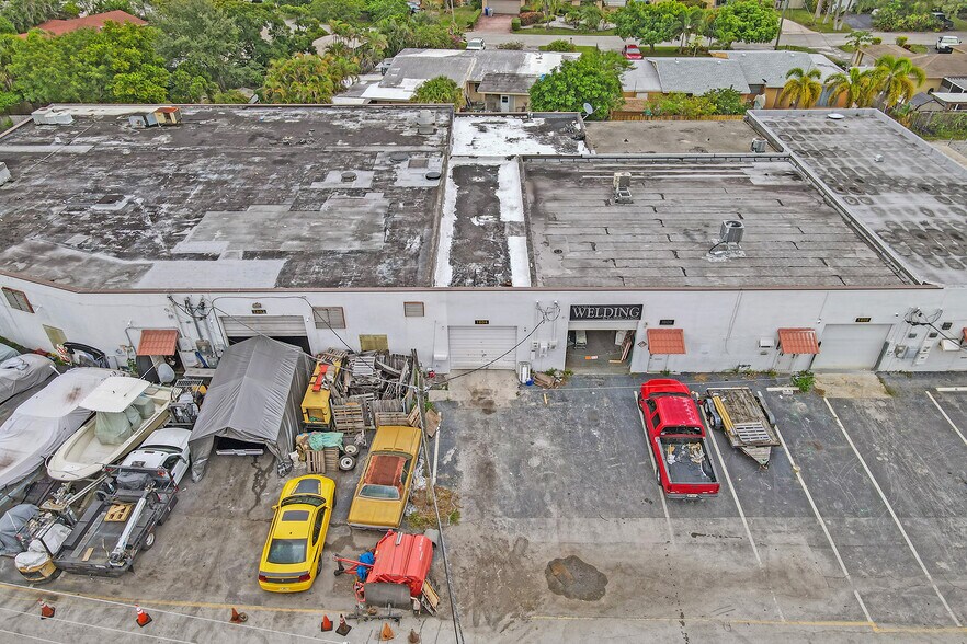 More Photos Of 1800-1812 SW 7th Ave, Pompano Beach Warehouse For Sale