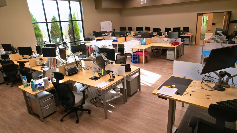More Photos Of 4850 Northshore Ln, North Little Rock Office For Sale