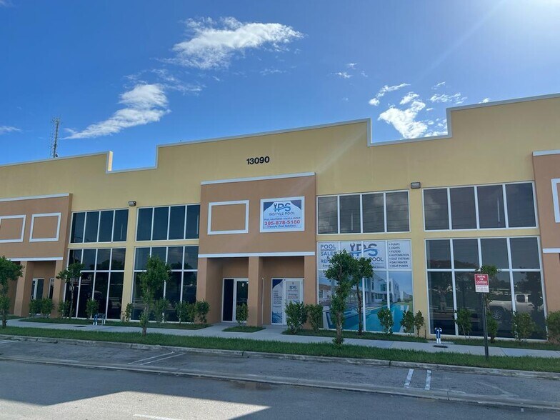 More Photos Of 13080 SW 248th St, Homestead Flex For Lease