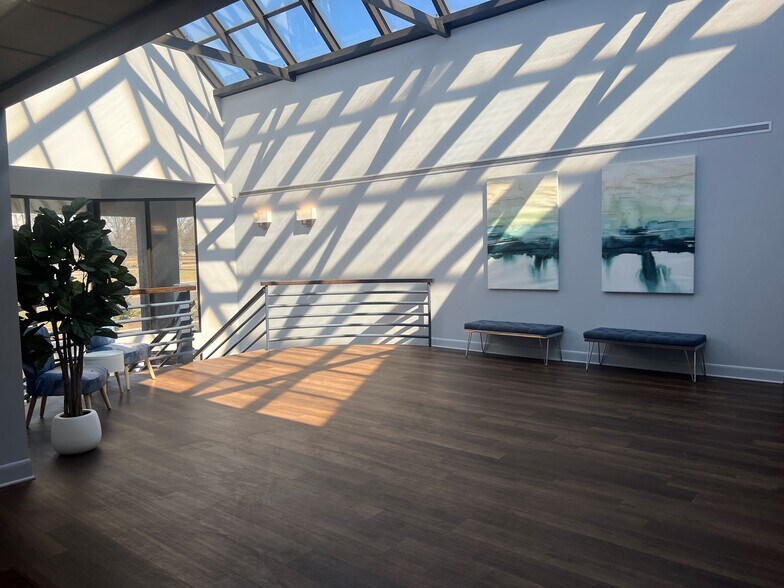 More Photos Of 151 Highway 33, Manalapan Township Office For Lease