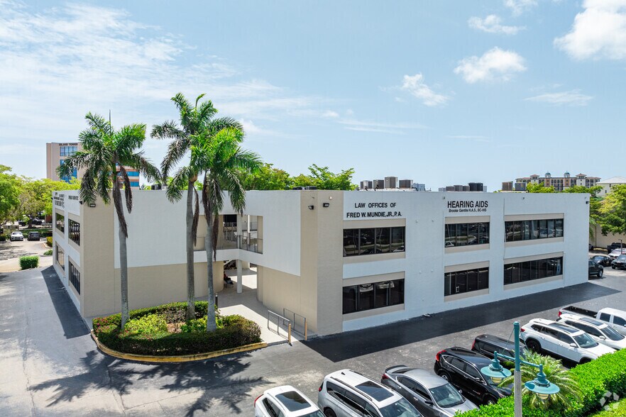 More Photos Of 965-999 N Collier Blvd, Marco Island Medical For Lease