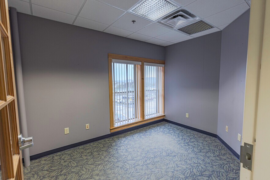 More Photos Of 9 May St, Bangor Medical For Sale