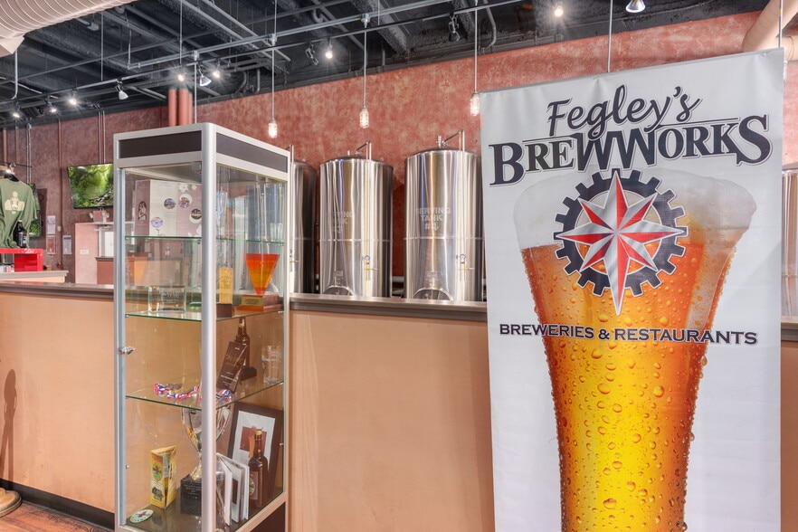 More Photos Of 812-814 W Hamilton St, Allentown Loft Creative Space For Sale