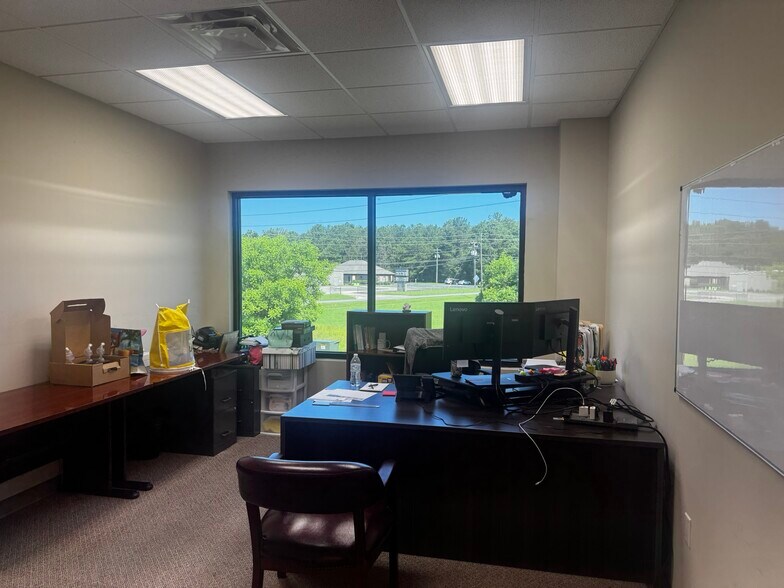 More Photos Of 645 Tallulah Trl, Warner Robins Office For Lease