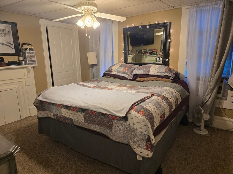 More Photos Of 804 Railroad St, Monongahela Specialty For Sale