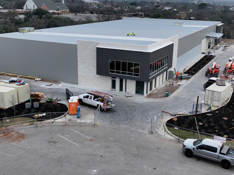 More Photos Of 1402 Max Copeland Dr, Marble Falls Self Storage For Sale