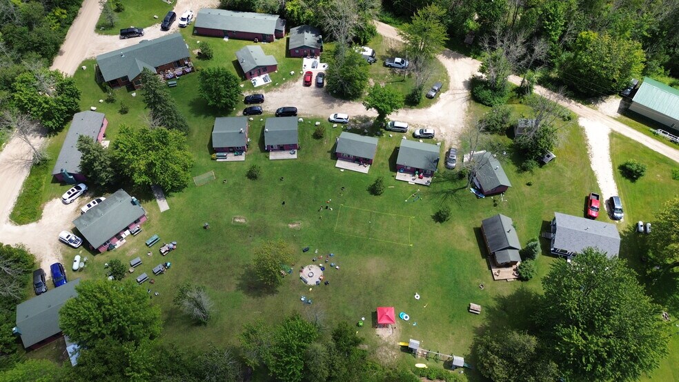 More Photos Of W17461 Norton Rd, Gould City Hotel For Sale