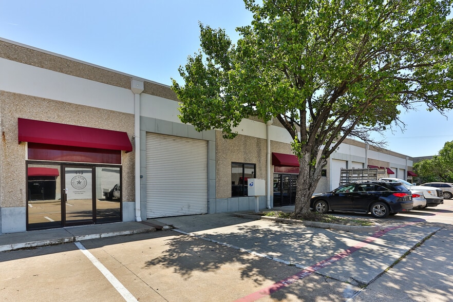 More Photos Of 1000 Post and Paddock Ln, Grand Prairie Unknown For Lease