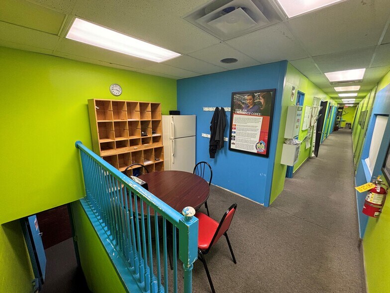 More Photos Of 200 Collins Rd NE, Cedar Rapids Specialty For Lease