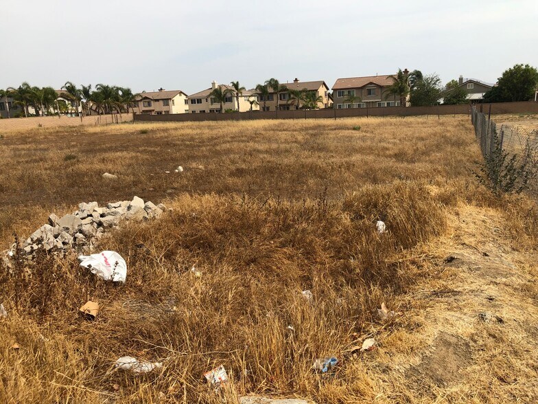 More Photos Of 7027 Cypress Ave, Fontana Land For Sale