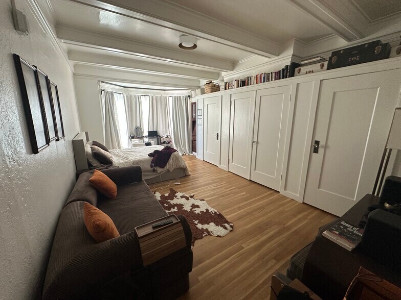 More Photos Of 1451 Larkin St, San Francisco Apartments For Sale