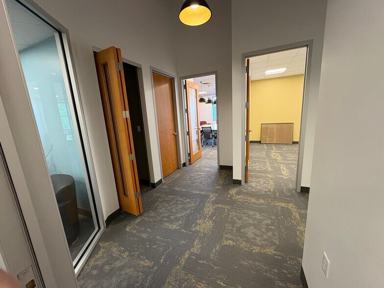 More Photos Of 1330 Win Hentschel Blvd, West Lafayette Office For Lease