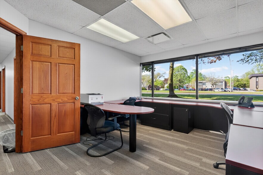 More Photos Of 26622 Woodward Ave, Royal Oak Office For Lease