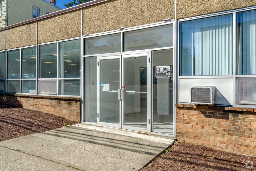 More Photos Of 2075 Millburn Ave, Maplewood Medical For Lease