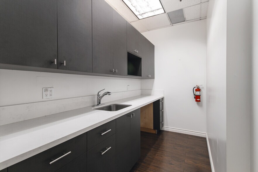 More Photos Of 1151 W 5th St, Azusa Medical For Sale