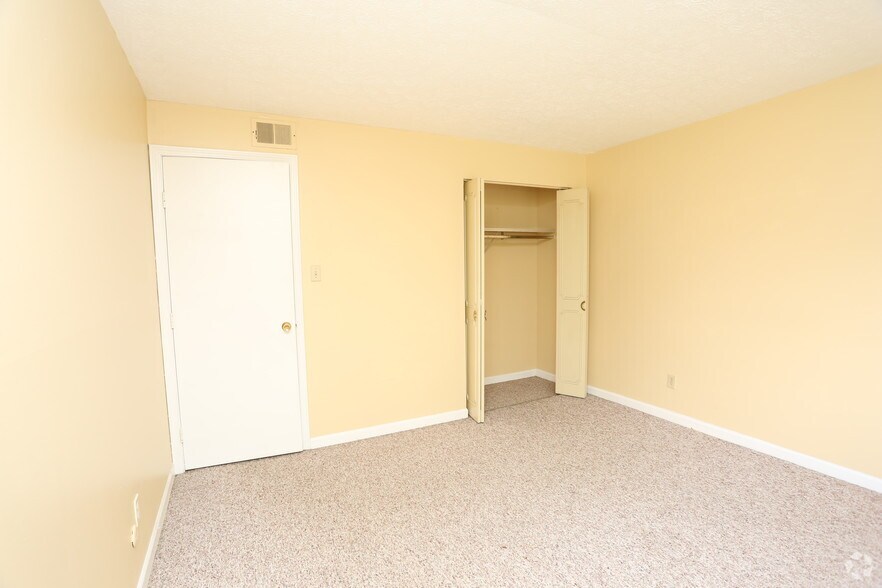 More Photos Of 810-811 Howard Ave, Jeffersonville Multifamily For Sale
