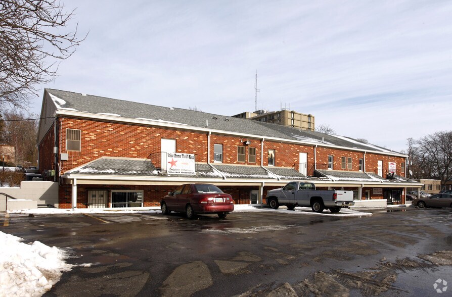 More Photos Of 752-764 W Market St, Akron Unknown For Lease