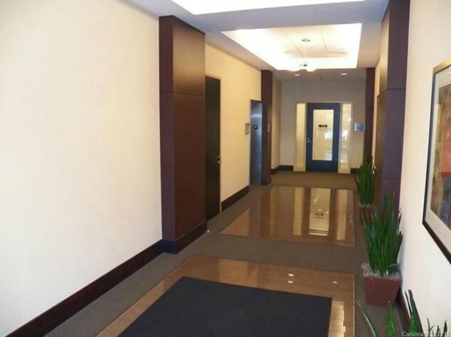 More Photos Of 2315 W Arbors Dr, Charlotte Medical For Lease