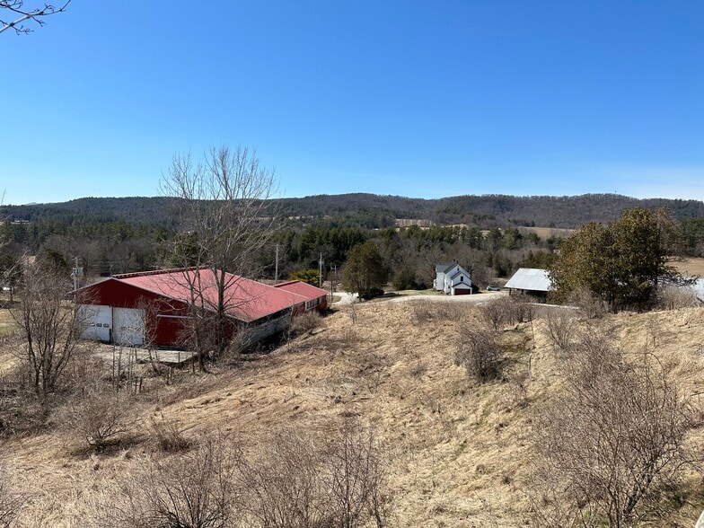 More Photos Of 2096 US 7, Rutland Specialty For Sale