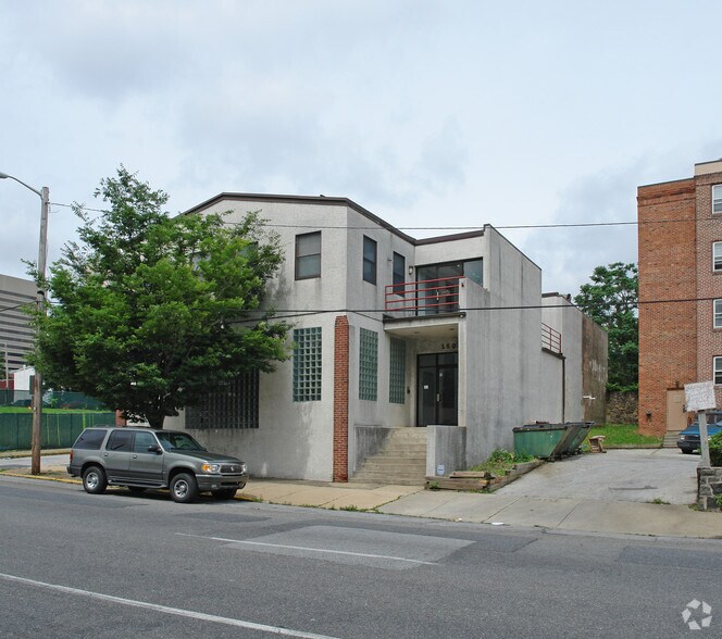 More Photos Of 1501 N Walnut St, Wilmington Office For Sale