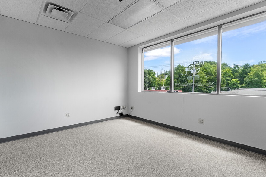More Photos Of 285 Central St, Leominster General Retail For Lease