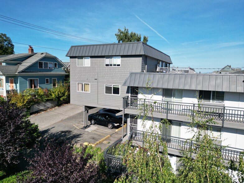 More Photos Of 1002 N J St, Tacoma Apartments For Sale