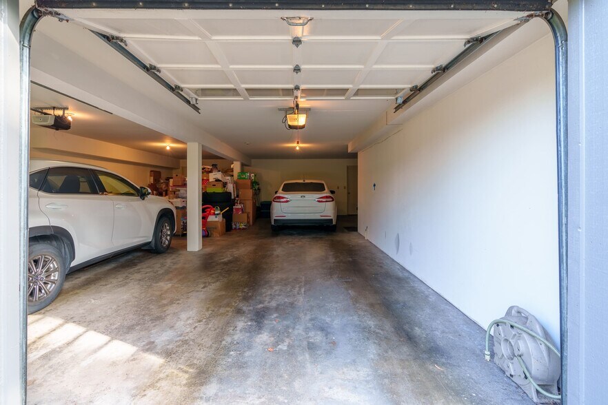 More Photos Of 5911 200th St SW, Lynnwood Apartments For Sale