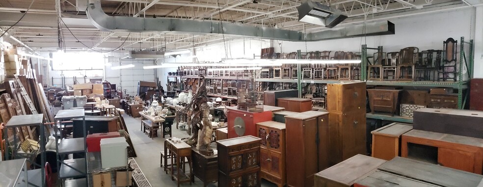 More Photos Of 174-180 Miller Pl, Hicksville Warehouse For Lease