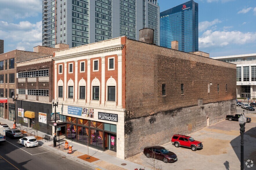 More Photos Of 2229 S Michigan Ave, Chicago General Retail For Lease