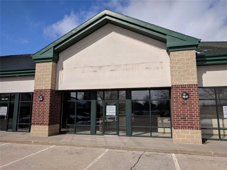 More Photos Of 576 Boyson Rd NE, Cedar Rapids Storefront Retail Office For Lease