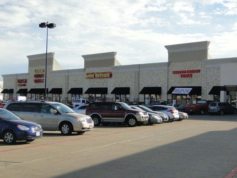 More Photos Of 1220 N Town East Blvd, Mesquite Unknown For Lease