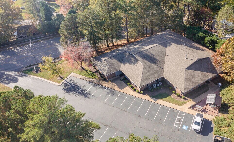 More Photos Of 7000 Six Forks Rd, Raleigh Office For Sale