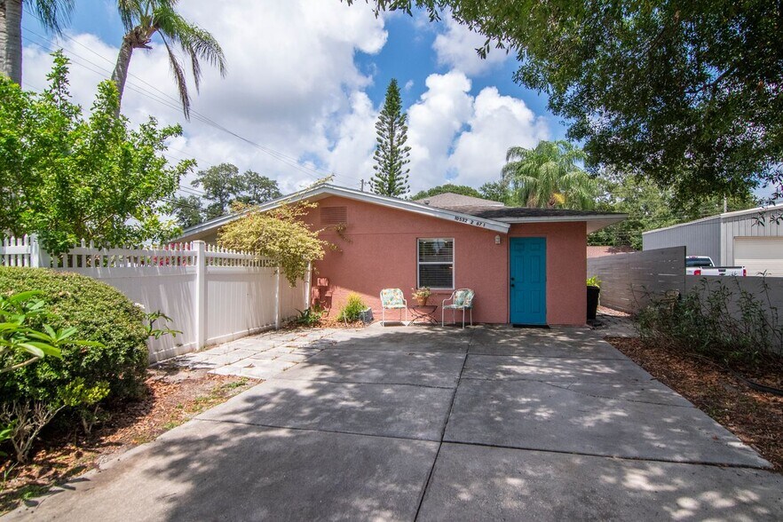 More Photos Of 10532 67th Ave, Seminole Specialty For Sale