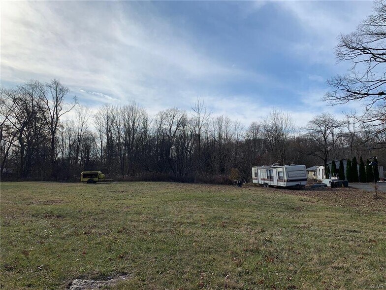 More Photos Of 62 N Broadway, Wind Gap Convenience Store For Sale