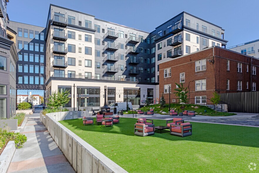 More Photos Of 1455 W Lake St, Minneapolis Multifamily For Sale