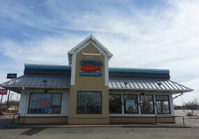 More Photos Of 2951 Veterans Memorial Pky, Saint Charles Restaurant For Lease