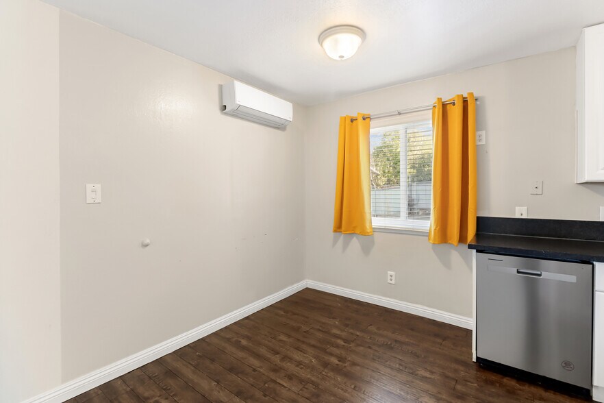 More Photos Of 163 Pleasant Ave, Auburn Apartments For Sale