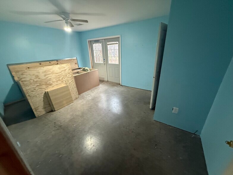 More Photos Of 320 Mill Creek Dr, Hull Religious Facility For Lease