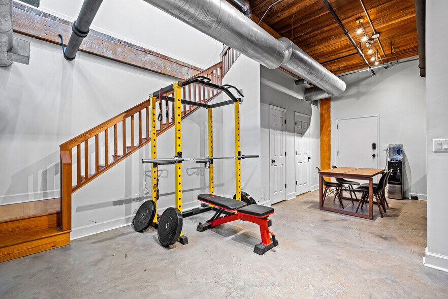 More Photos Of 2108 South Blvd, Charlotte Loft Creative Space For Sale