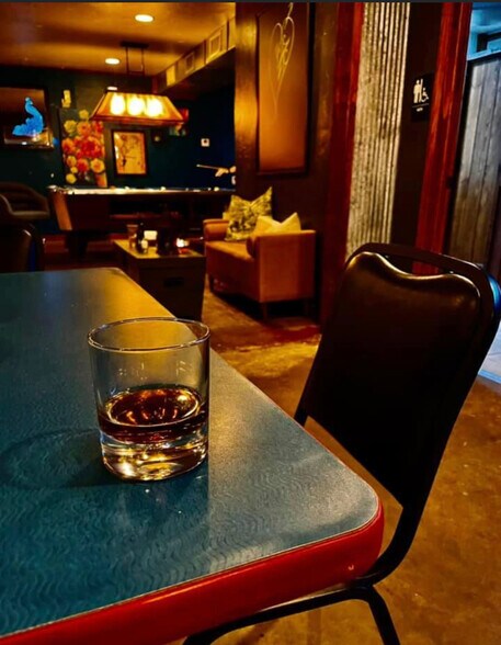 More Photos Of 711 N Steele Ave, Cushing Restaurant For Sale