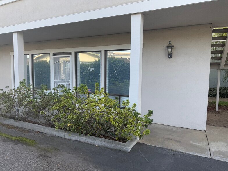 More Photos Of 1717 Seabright Ave, Santa Cruz Office For Lease