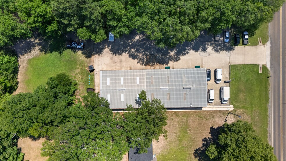 More Photos Of 3484 FM 2813, Flint Warehouse For Sale